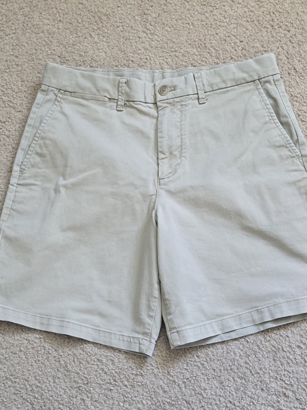 GAP Men's Light Khaki Flat-Front Shorts